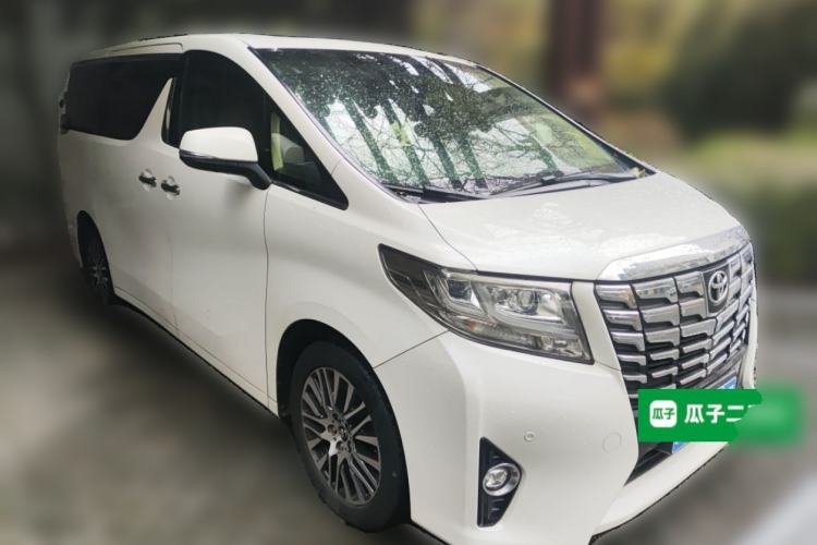 Used Toyota Alphard 2015 3.5L Luxury Edition Front Right 45 Deg