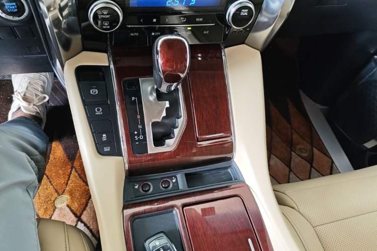 Used Toyota Alphard 2015 3.5L Luxury Edition Gear Lever