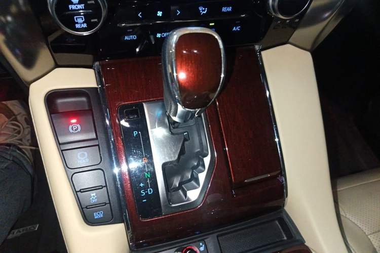 Used Toyota Alphard 2015 3.5L Luxury Edition Gear Lever