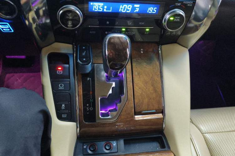 Used Toyota Alphard 2015 3.5L Prestige Edition Gear Lever