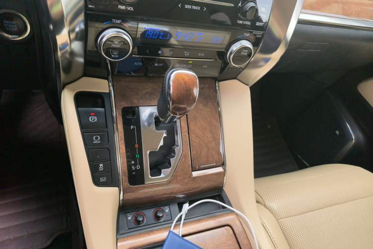 Used Toyota Alphard 2015 3.5L Luxury Edition Gear Lever