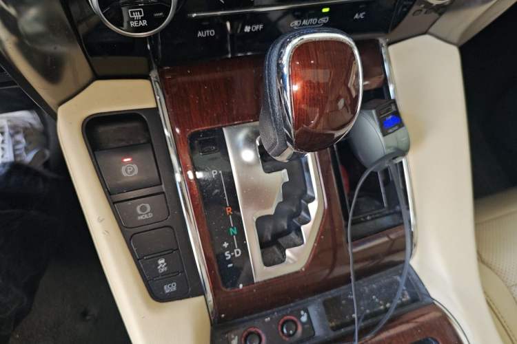 Used Toyota Alphard 2015 3.5L Luxury Edition Gear Lever