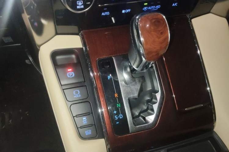 Used Toyota Alphard 2015 3.5L Luxury Edition Gear Lever