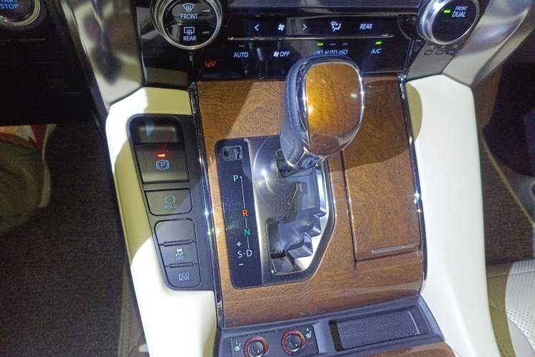 Used Toyota Alphard 2015 3.5L Prestige Edition Gear Lever
