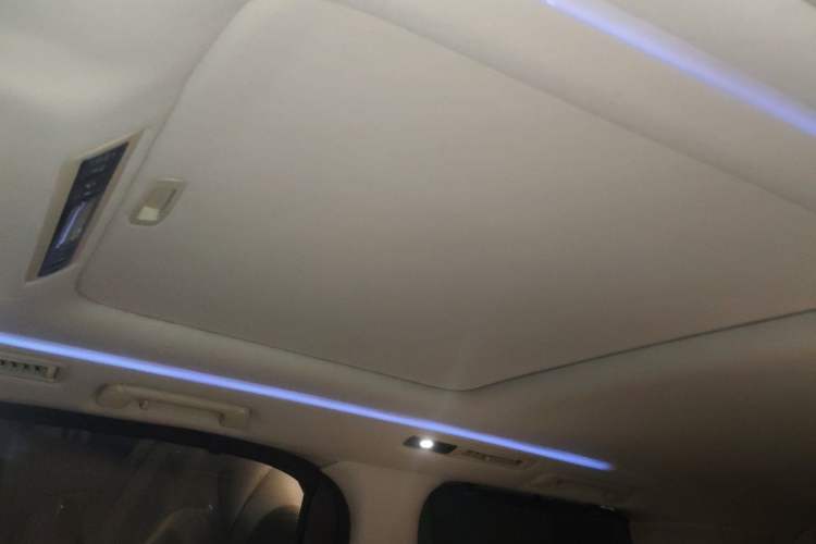 Used Toyota Alphard 2015 3.5L Luxury Edition Headliner