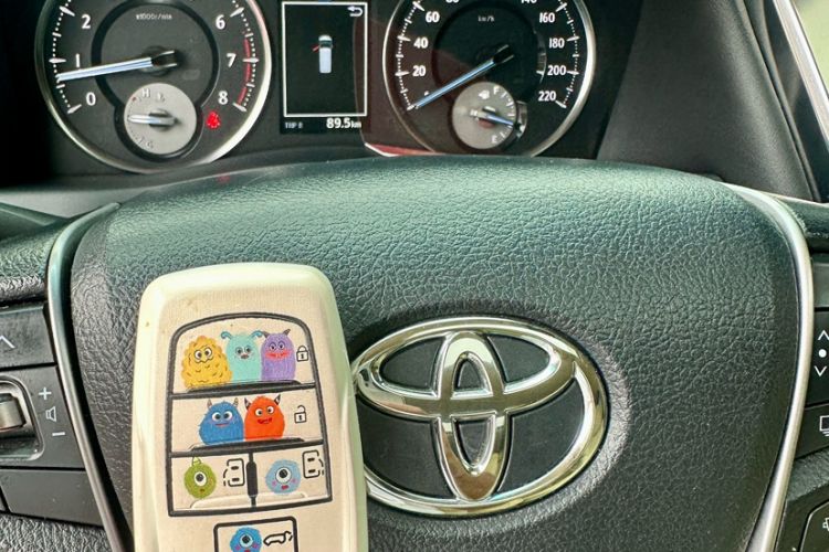 Used Toyota Alphard 2015 3.5L Luxury Edition Interior 1