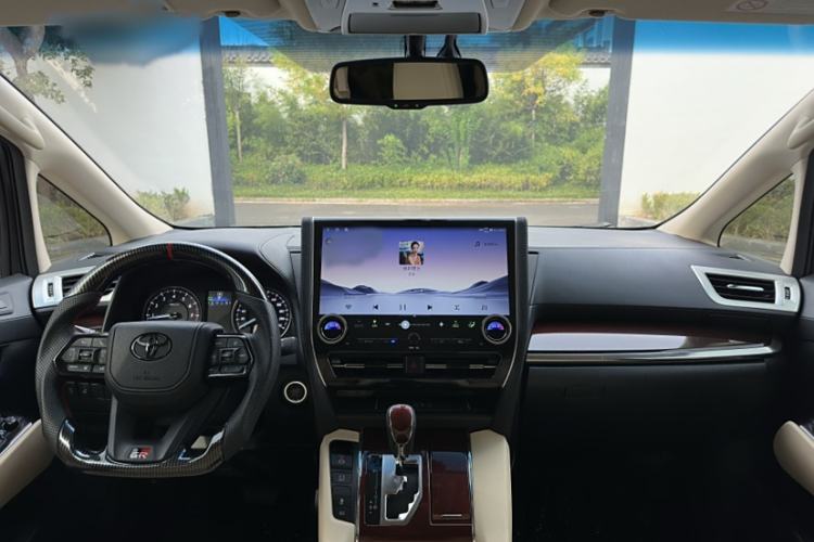 Used Toyota Alphard 2015 3.5L Luxury Edition Interior 1