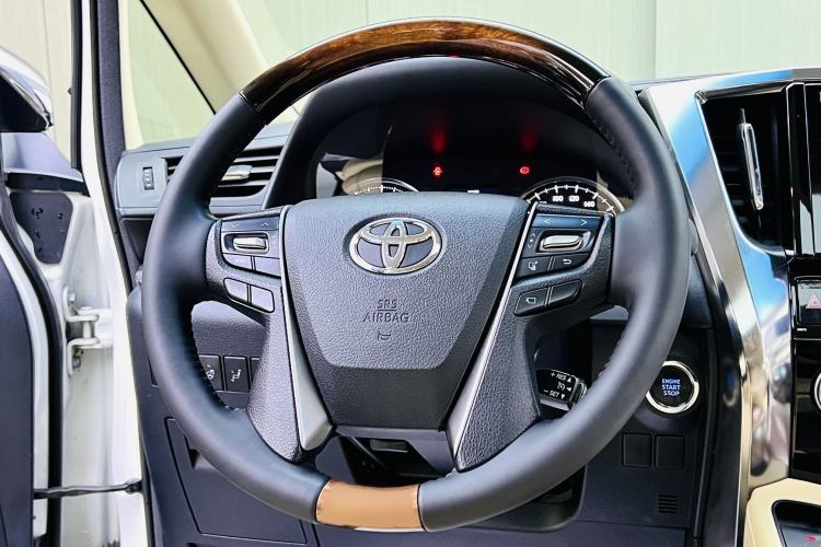 Used Toyota Alphard 2015 3.5L Prestige Edition Interior 1