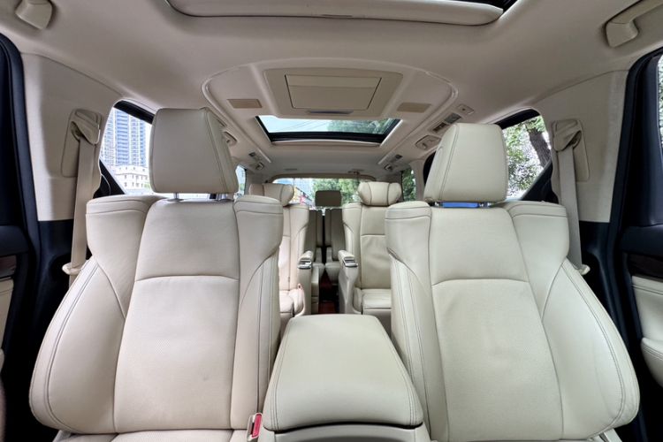 Used Toyota Alphard 2015 3.5L Luxury Edition Interior 13