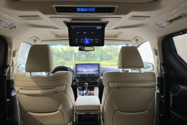 Used Toyota Alphard 2015 3.5L Luxury Edition Interior 15