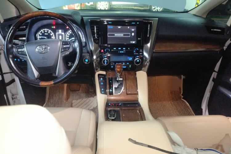 Used Toyota Alphard 2015 3.5L Prestige Edition Interior 2