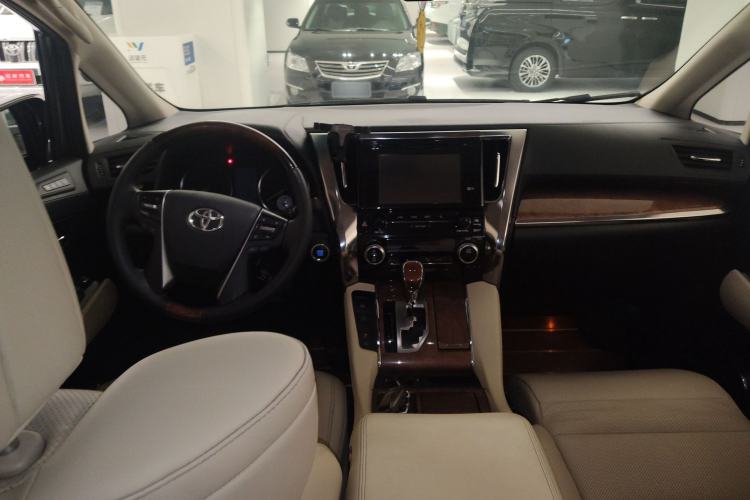Used Toyota Alphard 2015 3.5L Prestige Edition Interior 2