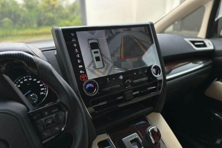 Used Toyota Alphard 2015 3.5L Luxury Edition Interior 3