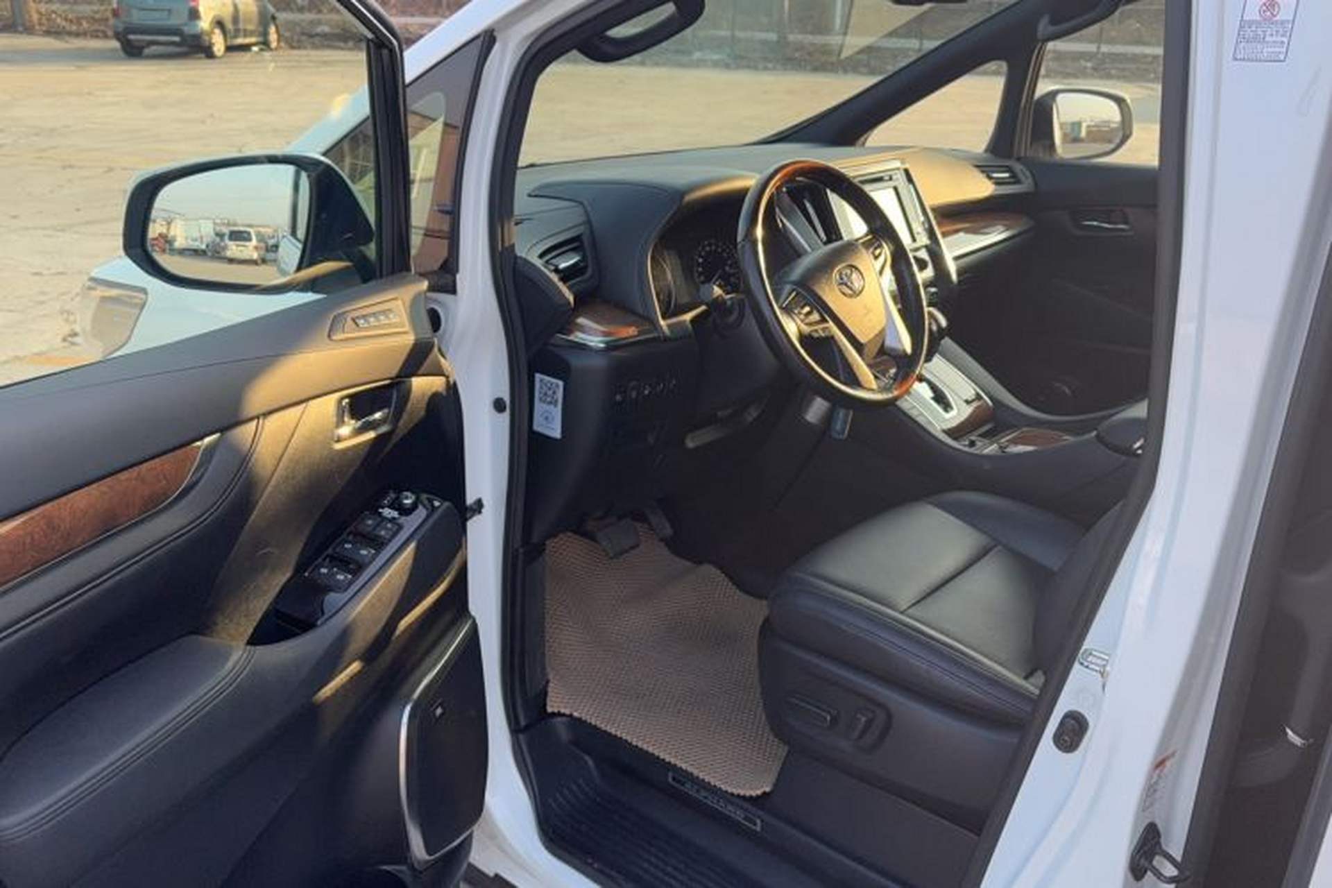 Used Toyota Alphard 2015 3.5L Prestige Edition Interior 3