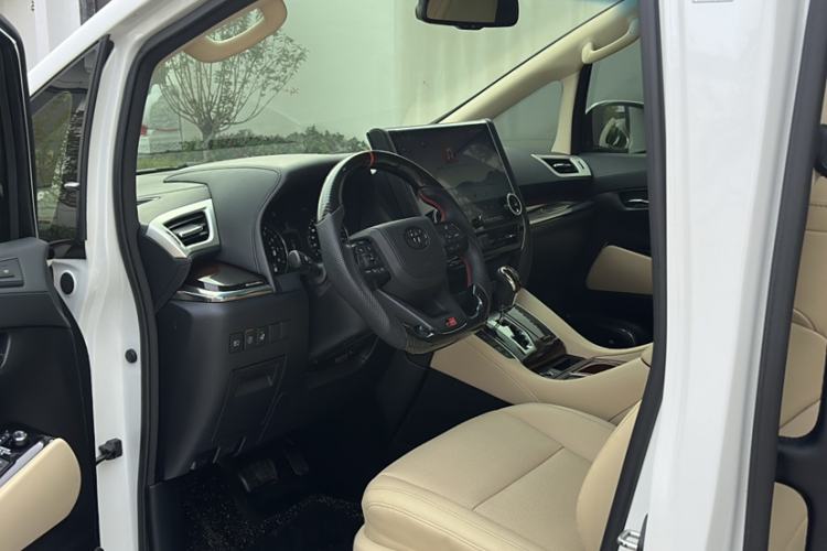 Used Toyota Alphard 2015 3.5L Luxury Edition Interior 4