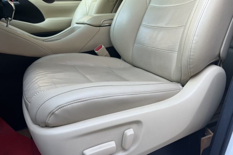 Used Toyota Alphard 2015 3.5L Prestige Edition Interior 5