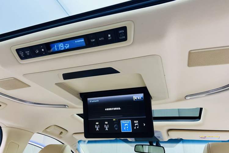 Used Toyota Alphard 2015 3.5L Prestige Edition Interior 6