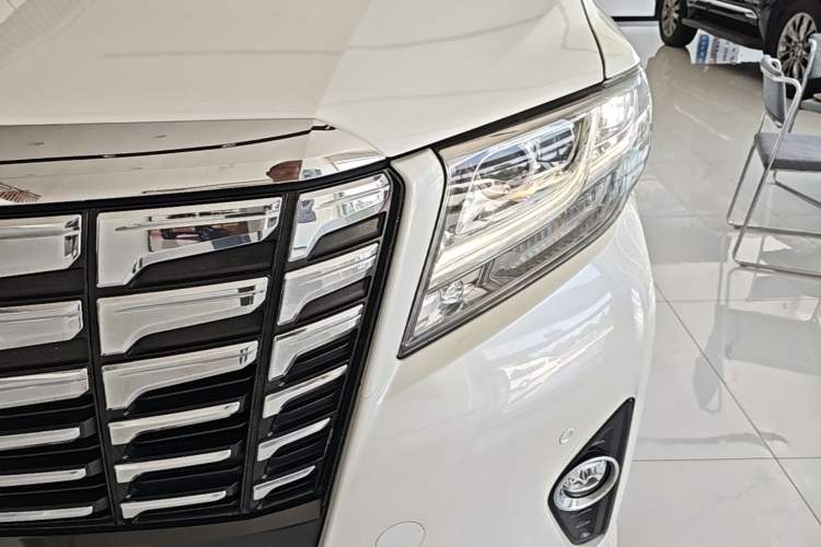Used Toyota Alphard 2015 3.5L Luxury Edition Left Front Headlight