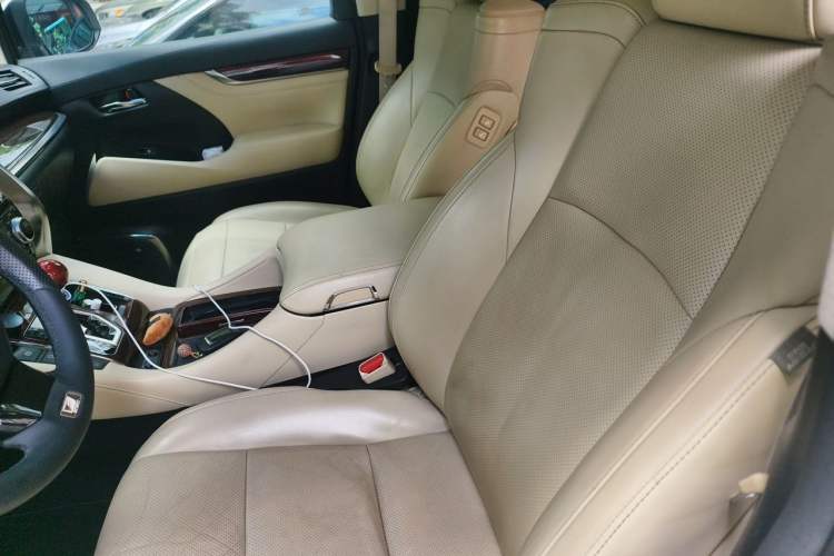 Used Toyota Alphard 2015 3.5L Luxury Edition Left Front Seat