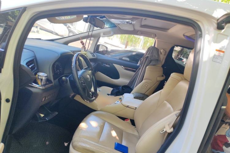 Used Toyota Alphard 2015 3.5L Luxury Edition Left Front Seat