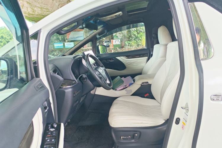 Used Toyota Alphard 2015 3.5L Prestige Edition Left Front Seat