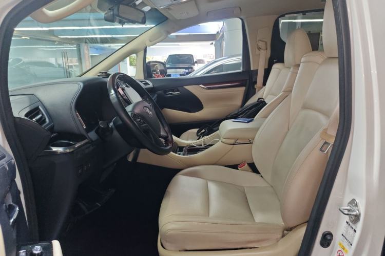 Used Toyota Alphard 2015 3.5L Luxury Edition Left Front Seat