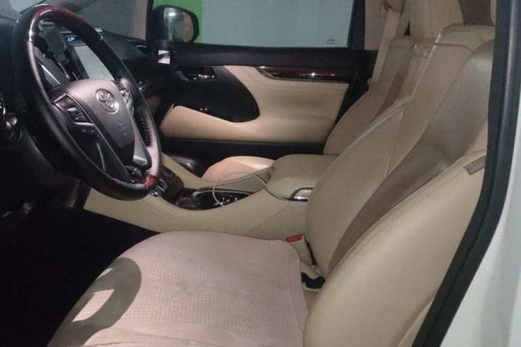 Used Toyota Alphard 2015 3.5L Luxury Edition Left Front Seat