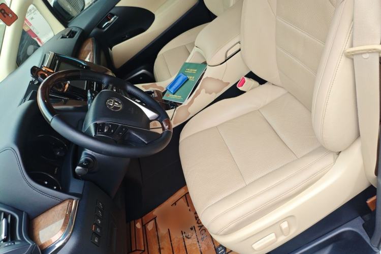Used Toyota Alphard 2015 3.5L Prestige Edition Left Front Seat