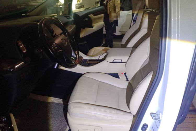 Used Toyota Alphard 2015 3.5L Prestige Edition Left Front Seat