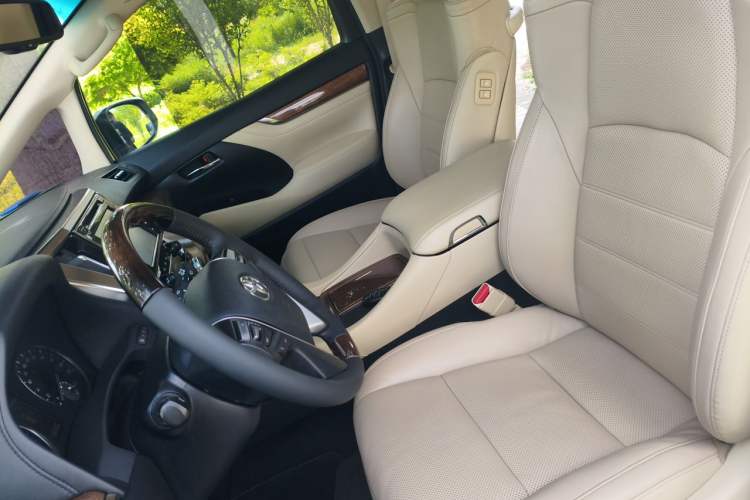 Used Toyota Alphard 2015 3.5L Prestige Edition Left Front Seat