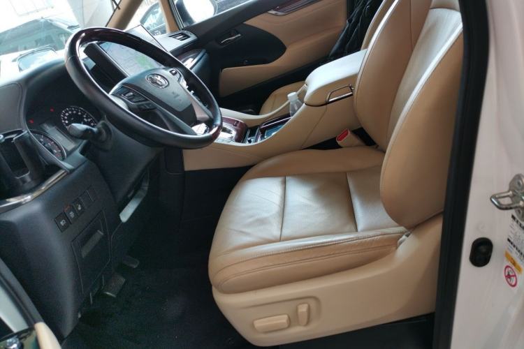 Used Toyota Alphard 2015 3.5L Luxury Edition Left Front Seat