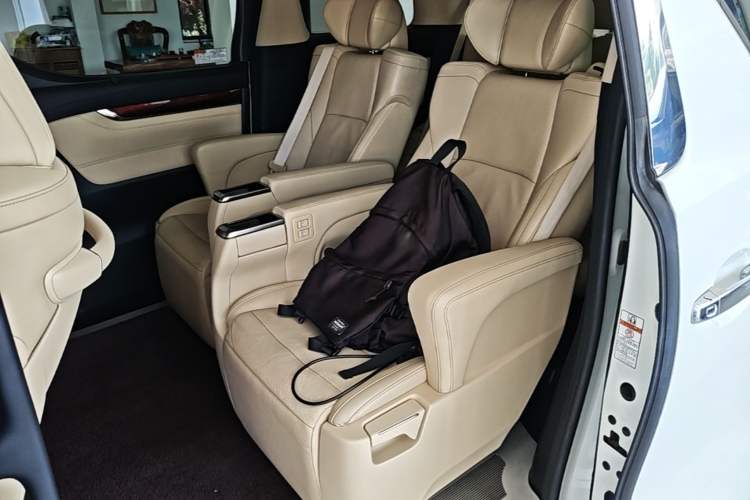 Used Toyota Alphard 2015 3.5L Luxury Edition Left Rear Seat