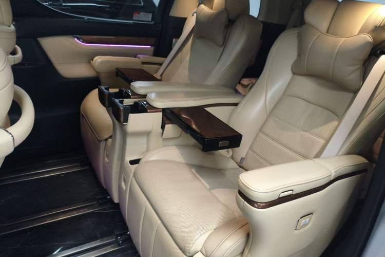 Used Toyota Alphard 2015 3.5L Prestige Edition Left Rear Seat