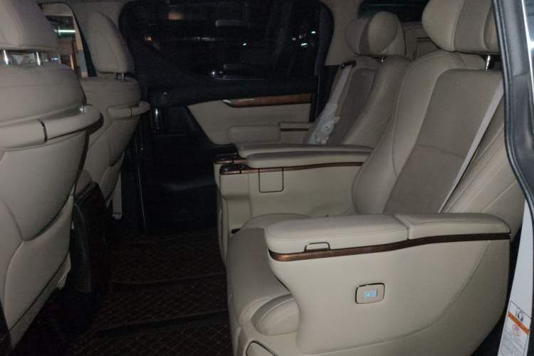 Used Toyota Alphard 2015 3.5L Prestige Edition Left Rear Seat