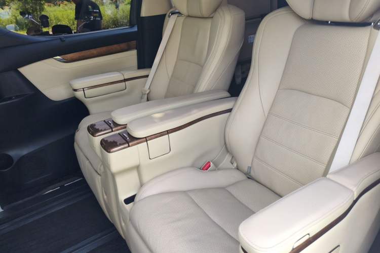 Used Toyota Alphard 2015 3.5L Prestige Edition Left Rear Seat
