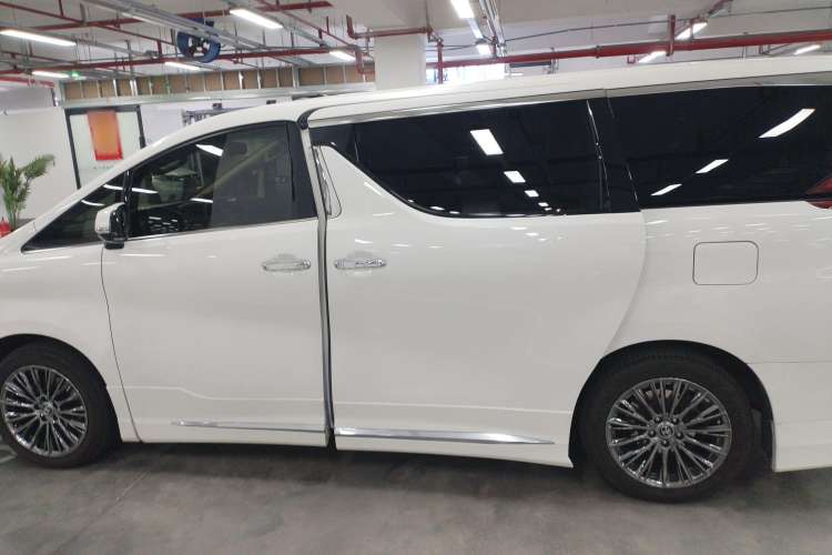 Used Toyota Alphard 2015 3.5L Luxury Edition Left Side