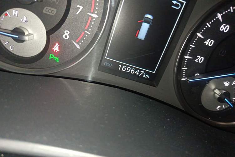 Used Toyota Alphard 2015 3.5L Luxury Edition Odometer Close Up