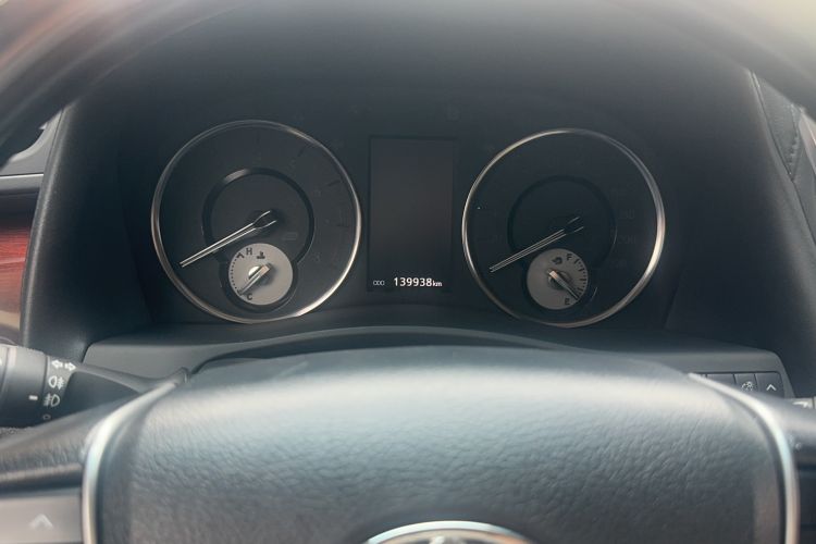 Used Toyota Alphard 2015 3.5L Luxury Edition Odometer Close Up