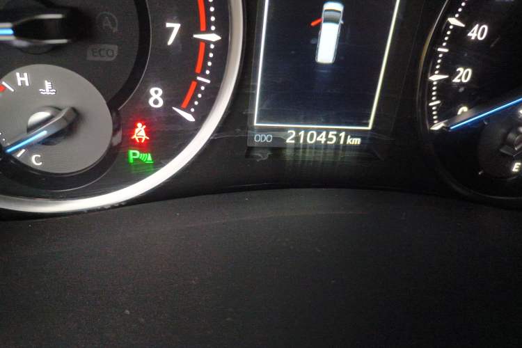 Used Toyota Alphard 2015 3.5L Prestige Edition Odometer Close Up