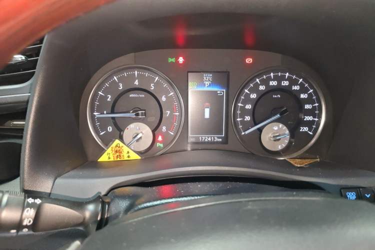 Used Toyota Alphard 2015 3.5L Luxury Edition Odometer Close Up