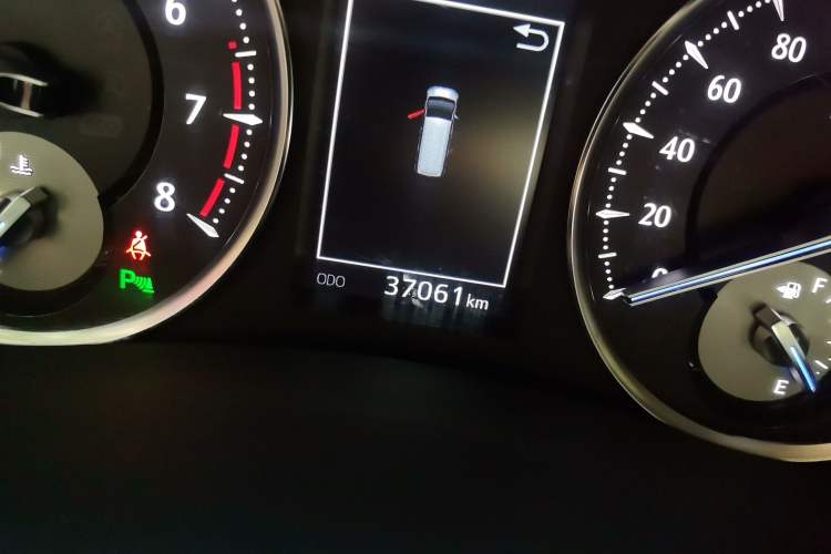 Used Toyota Alphard 2015 3.5L Prestige Edition Odometer Close Up