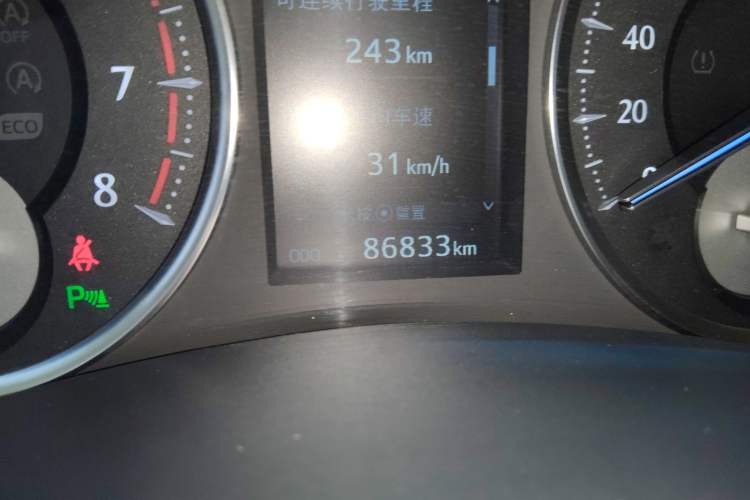 Used Toyota Alphard 2015 3.5L Prestige Edition Odometer Close Up