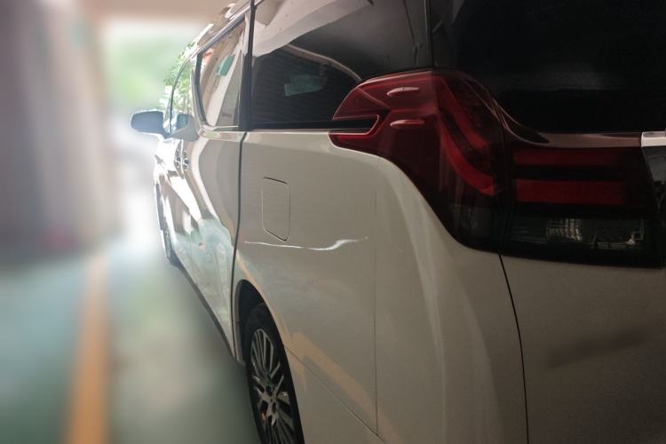Used Toyota Alphard 2015 3.5L Luxury Edition Rear Left 45 Deg