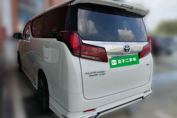 Used Toyota Alphard 2015 3.5L Luxury Edition Rear Left 45 Deg