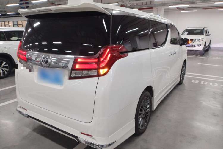 Used Toyota Alphard 2015 3.5L Luxury Edition Rear Right 45 Deg