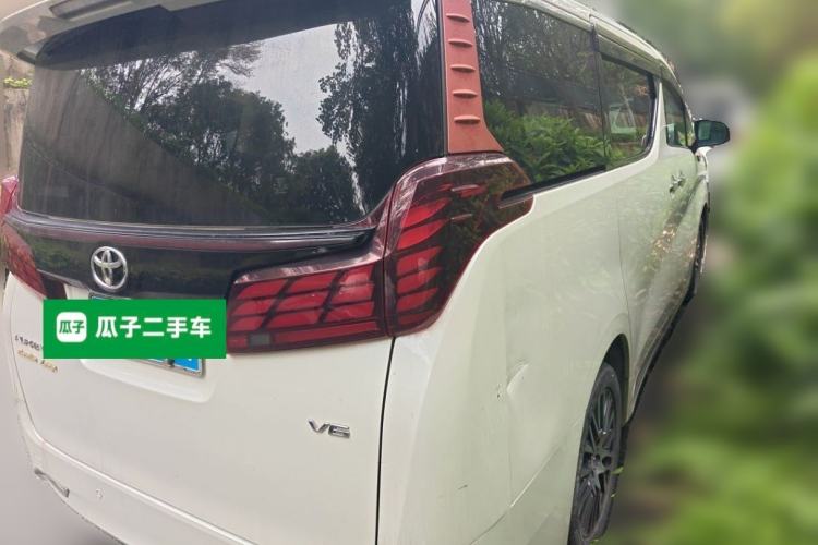 Used Toyota Alphard 2015 3.5L Luxury Edition Rear Right 45 Deg