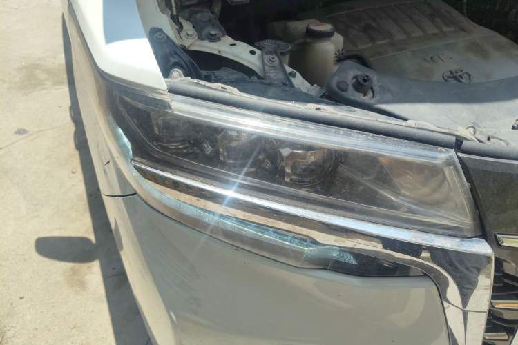 Used Toyota Alphard 2015 3.5L Prestige Edition Right Front Headlight