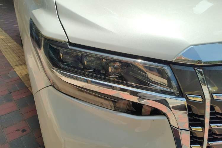 Used Toyota Alphard 2015 3.5L Prestige Edition Right Front Headlight