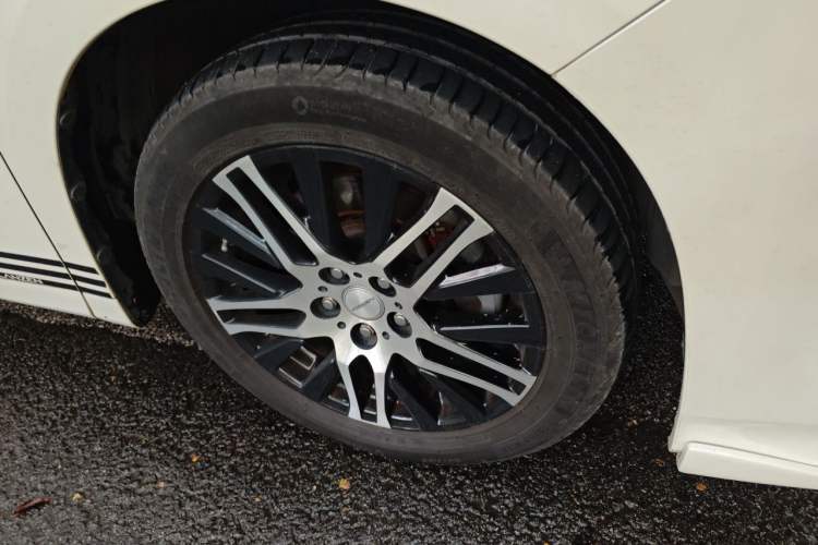 Used Toyota Alphard 2015 3.5L Prestige Edition Right Front Wheel Hub