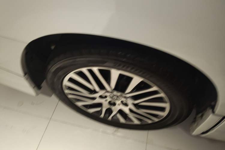Used Toyota Alphard 2015 3.5L Prestige Edition Right Rear Wheel Hub
